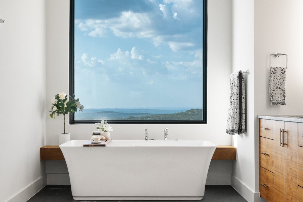 Tub with View - 58-web-or-mls-_1WM0467